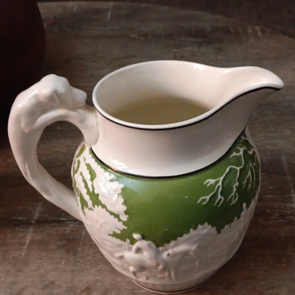 Vintage Wedgewood Hunting Scene Pitcher - Picture 3 of 9